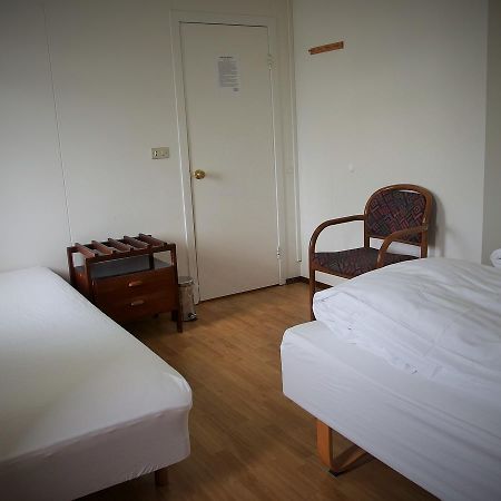 Husavik Hostel エクステリア 写真