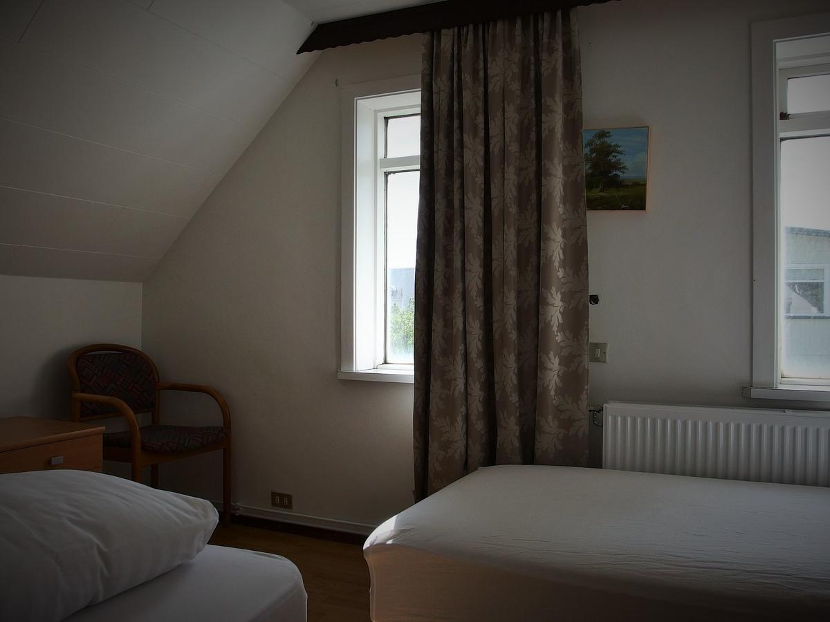 Husavik Hostel エクステリア 写真