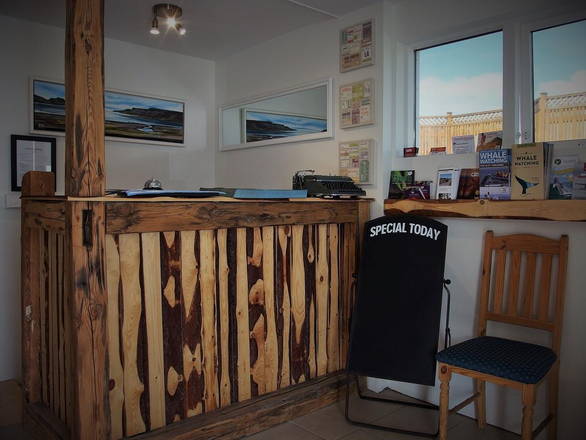 Husavik Hostel エクステリア 写真
