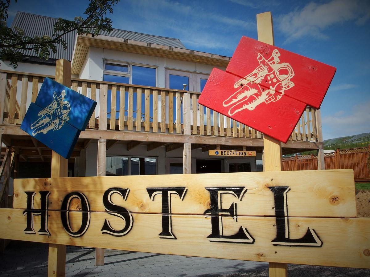 Husavik Hostel エクステリア 写真