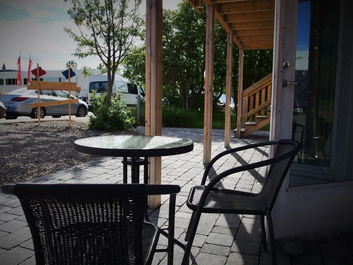 Husavik Hostel エクステリア 写真