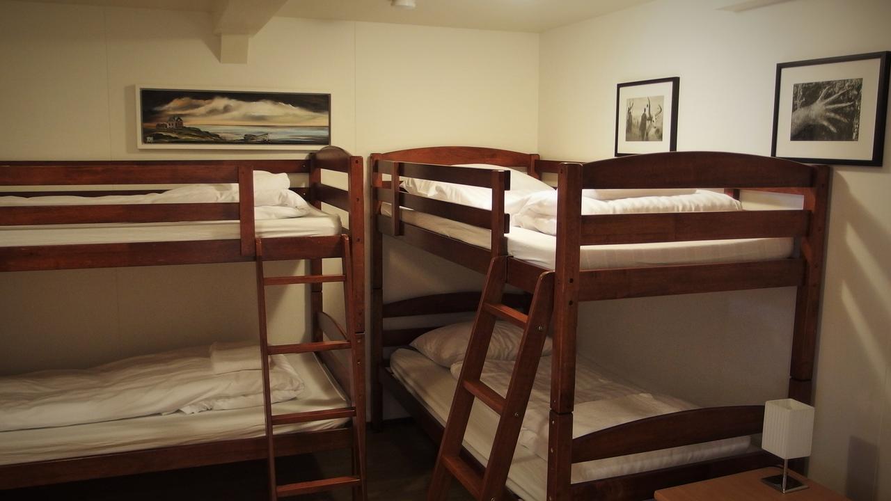 Husavik Hostel エクステリア 写真