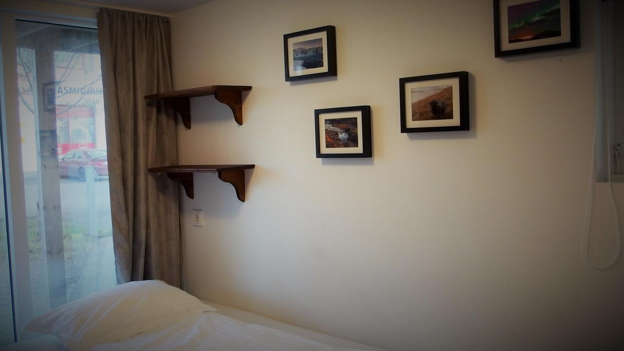 Husavik Hostel エクステリア 写真